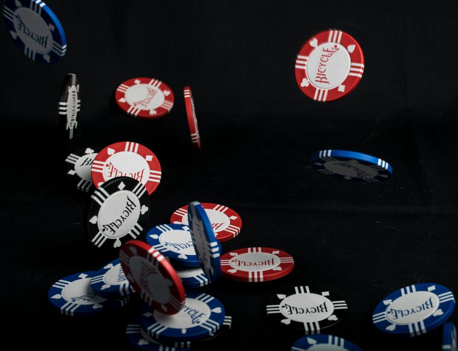 How Online Casinos Make Money